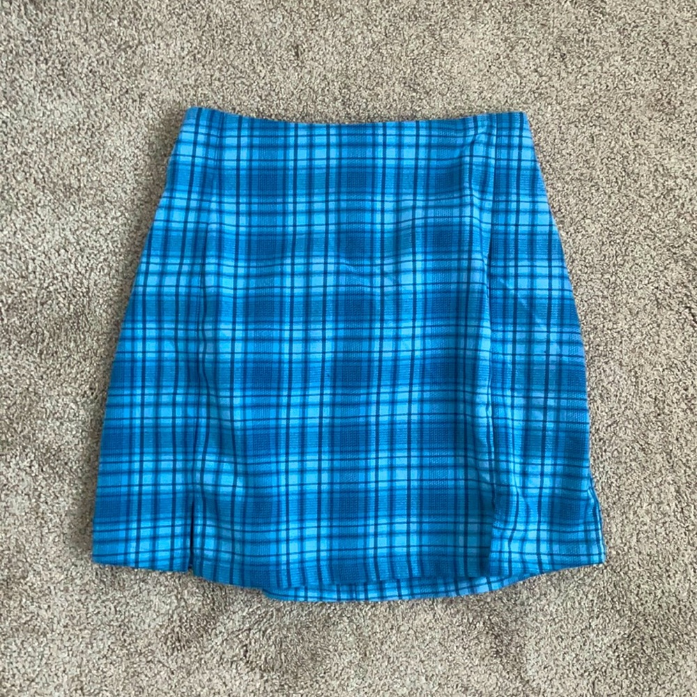 blue skirt